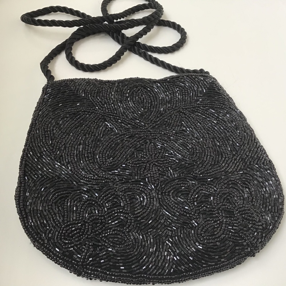 Black beaded vintage shoulder evening purse